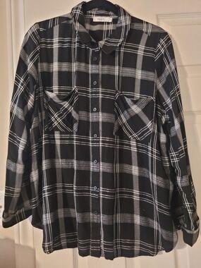 Ricki's Black & White Plaid Button-Down Shirt